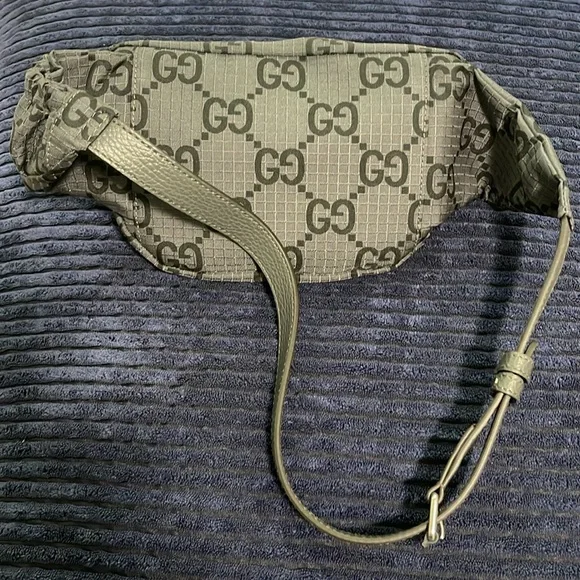 Gucci Dark Gray GG Pattern Belt Bag - Picture 7 of 8